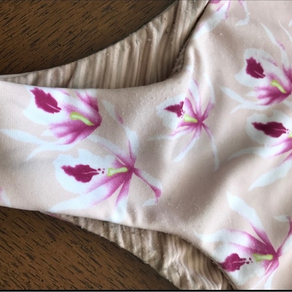 Acacia island orchard bikini top and bottom - Picture 11 of 11